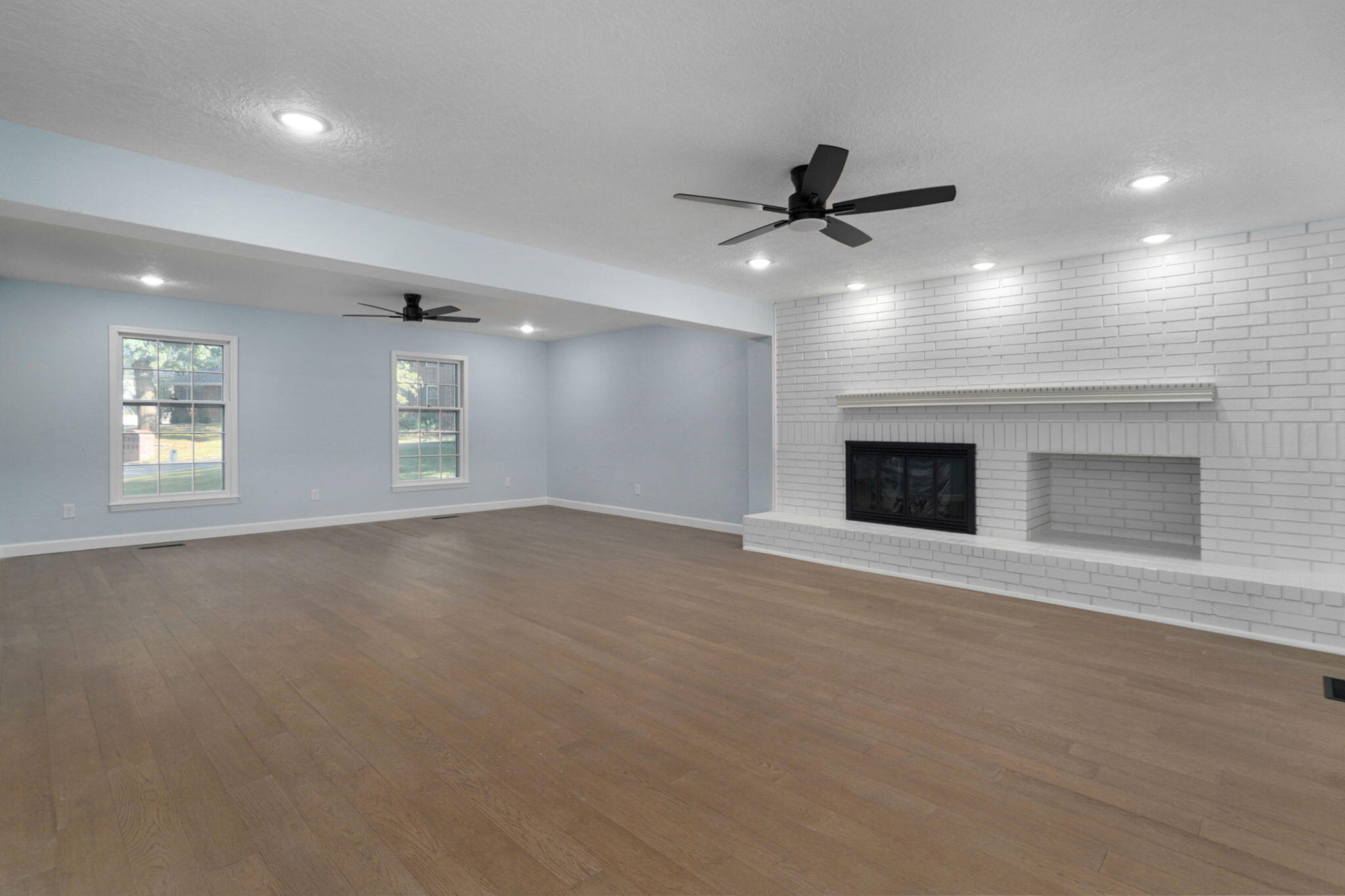2435 East Michelle Place Property Photo 12