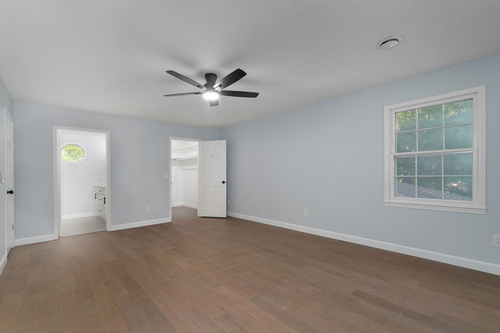 2435 East Michelle Place Property Photo 33