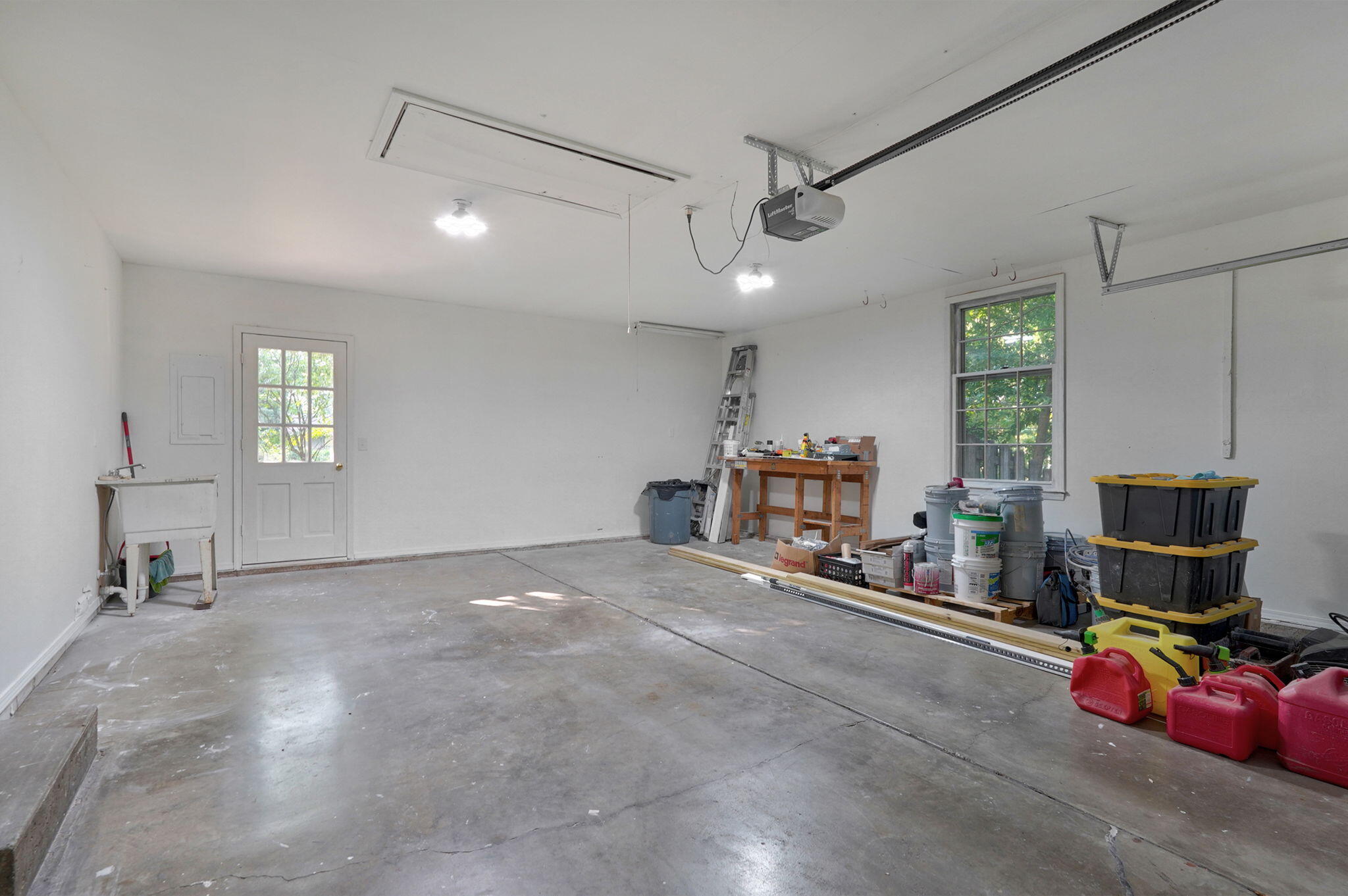 2435 East Michelle Place Property Photo 47
