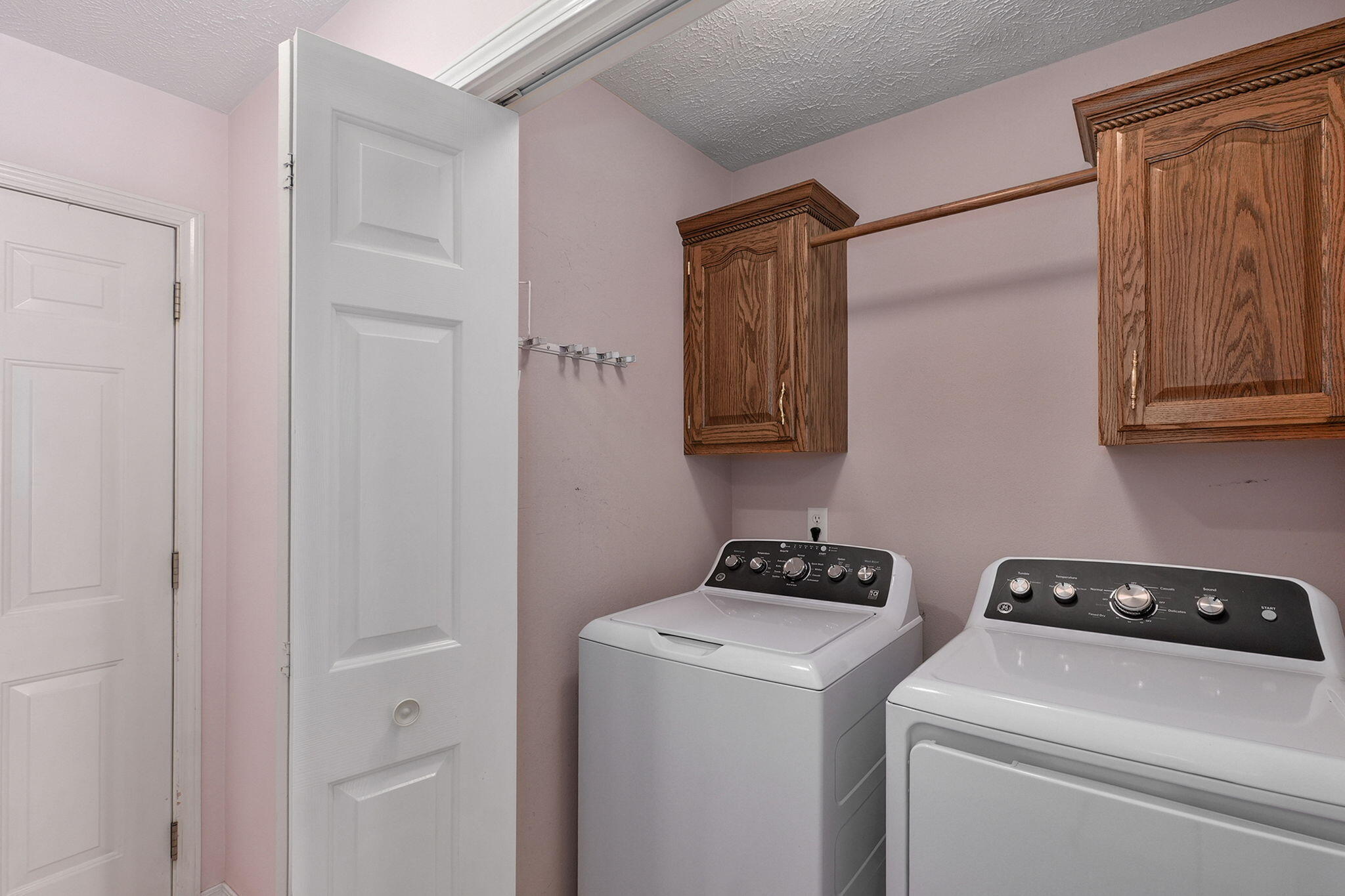 501 Sarah Court Property Photo 16