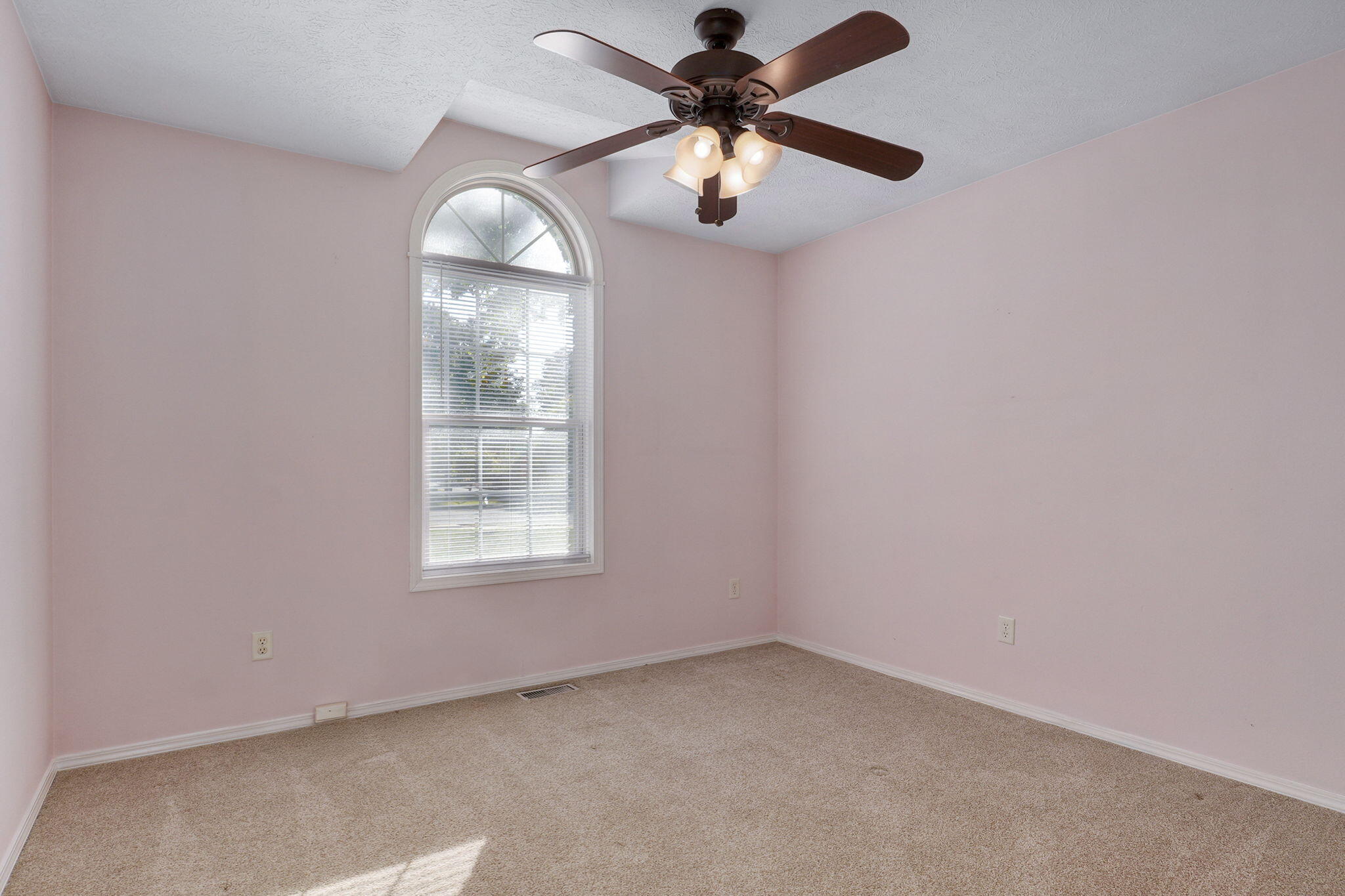 501 Sarah Court Property Photo 23