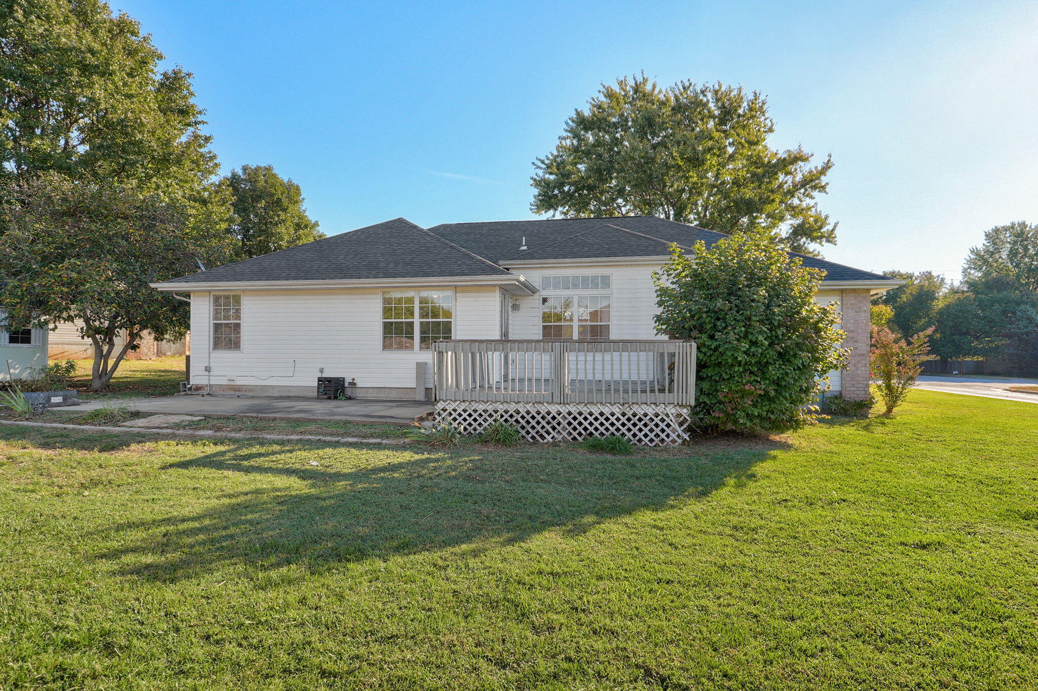 501 Sarah Court Property Photo 32