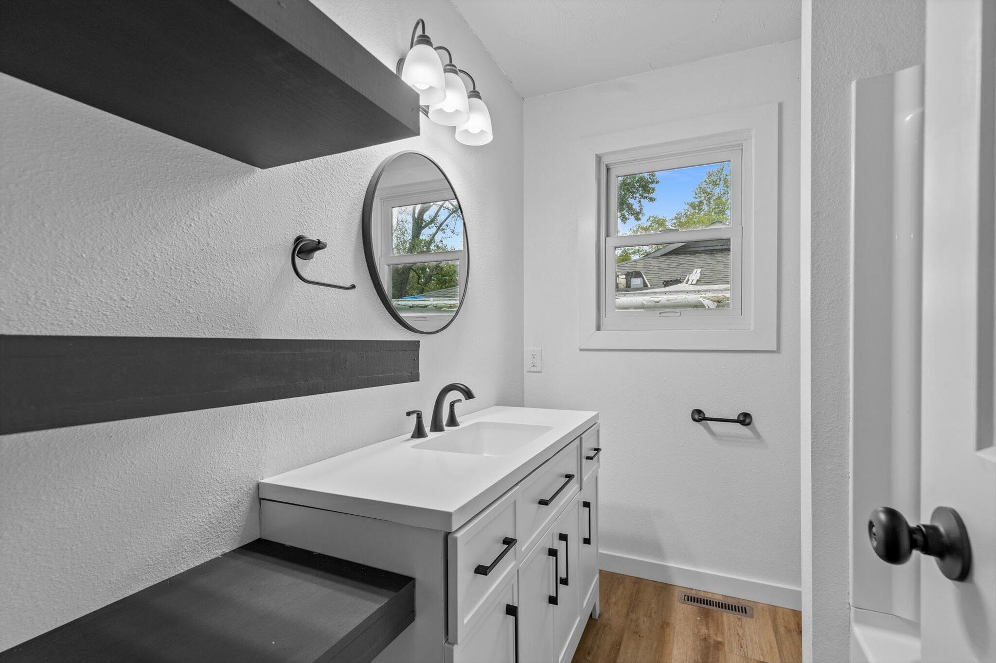 2750 West Walnut Street Property Photo 13