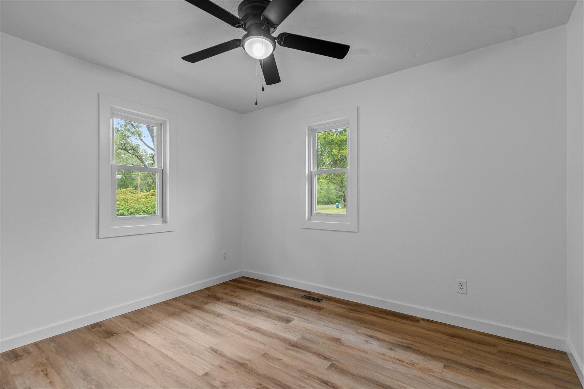 2750 West Walnut Street Property Photo 16