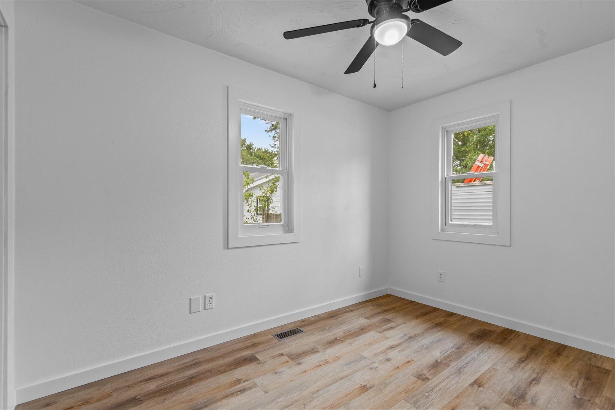 2750 West Walnut Street Property Photo 17