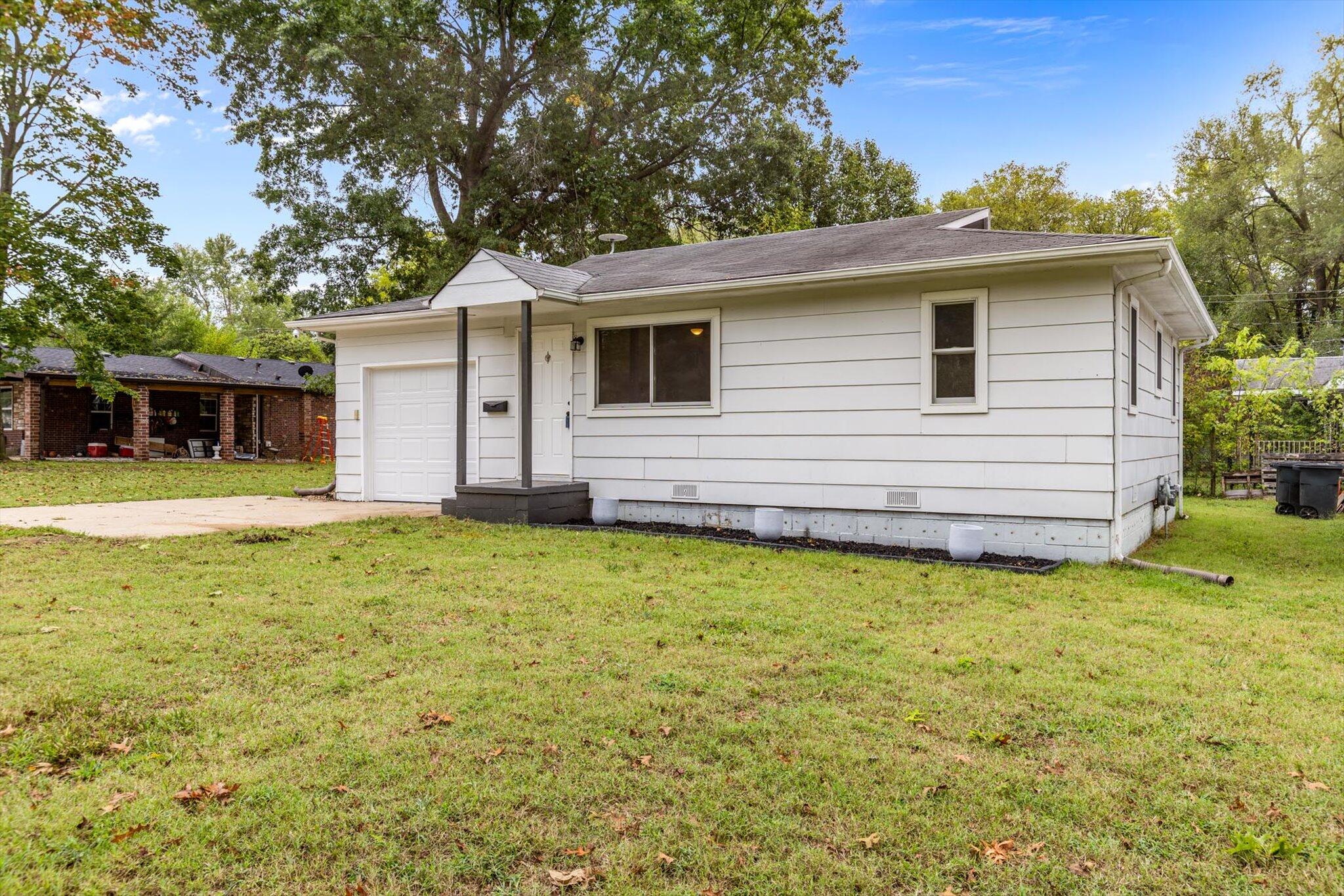 2750 West Walnut Street Property Photo 18