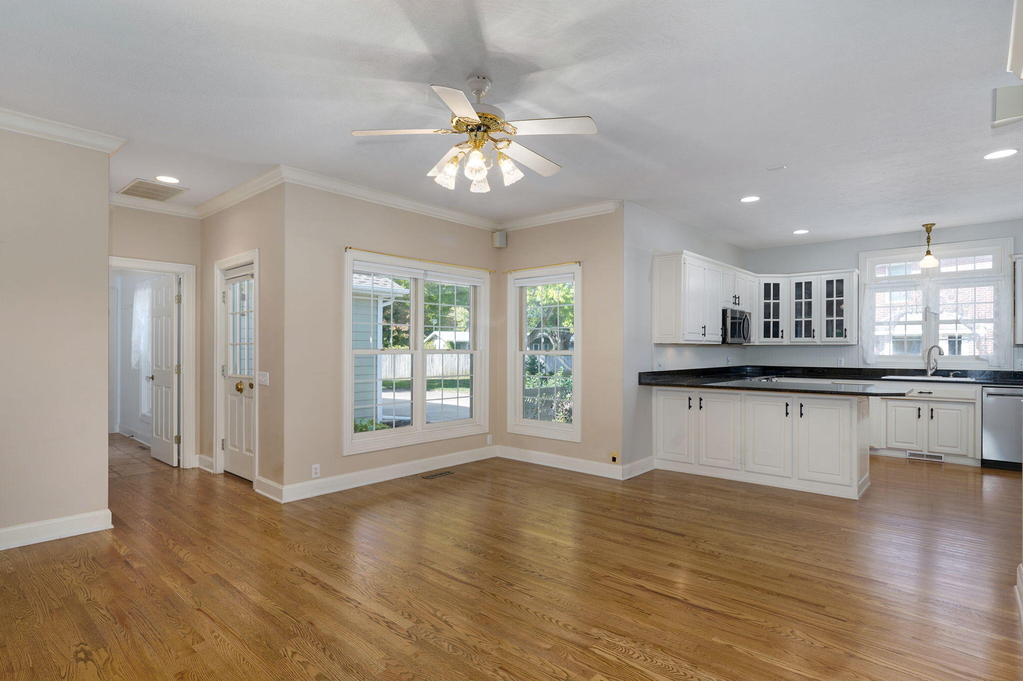 3753 South Forest Avenue Property Photo 21