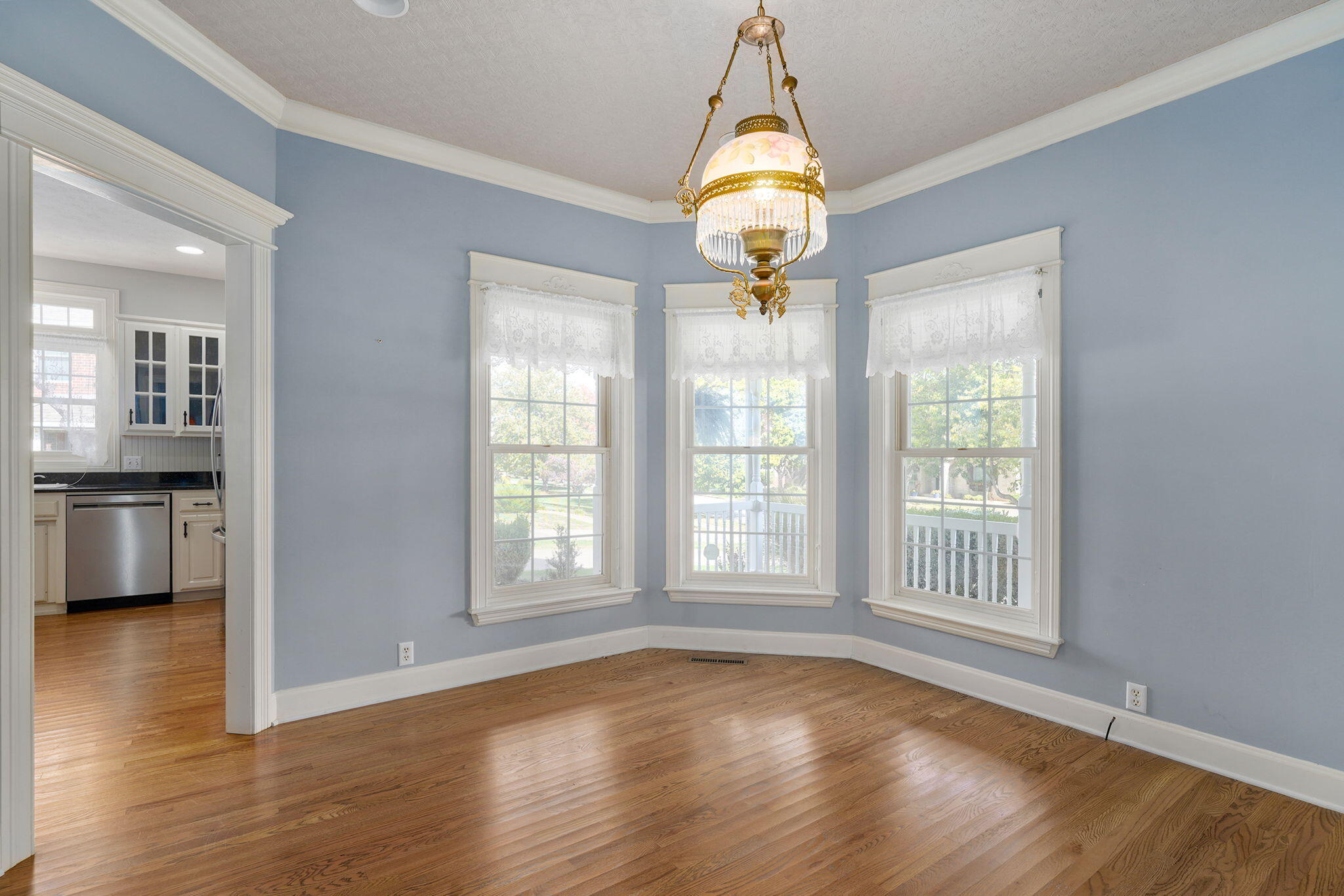 3753 South Forest Avenue Property Photo 29