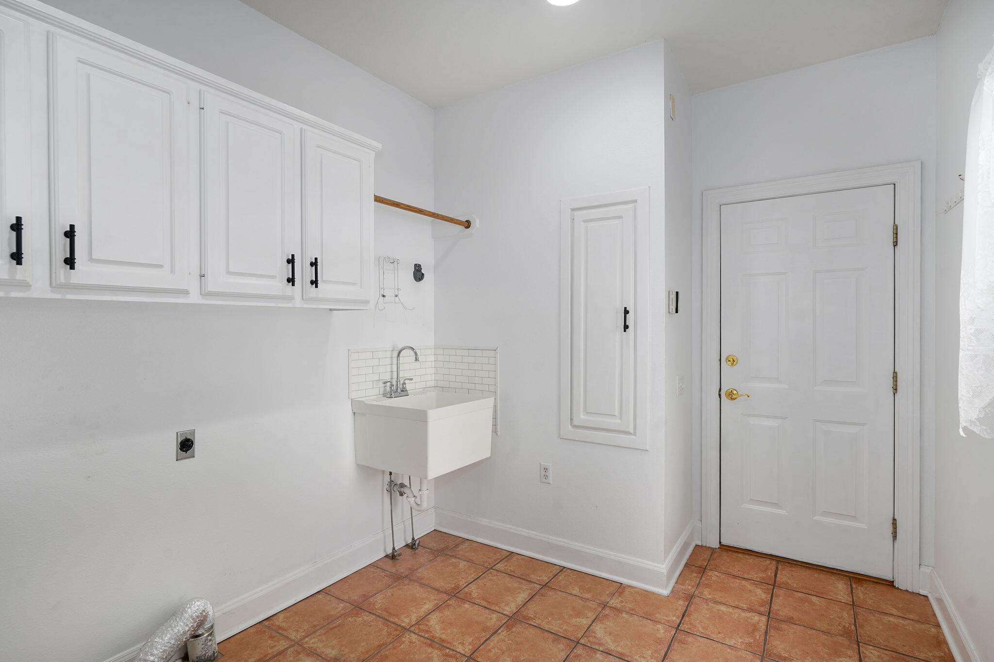 3753 South Forest Avenue Property Photo 44