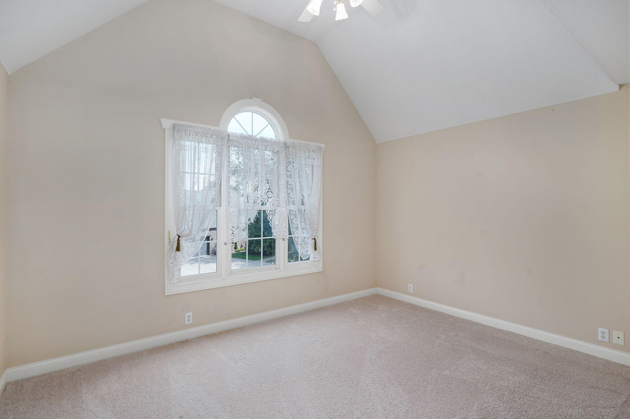 3753 South Forest Avenue Property Photo 48