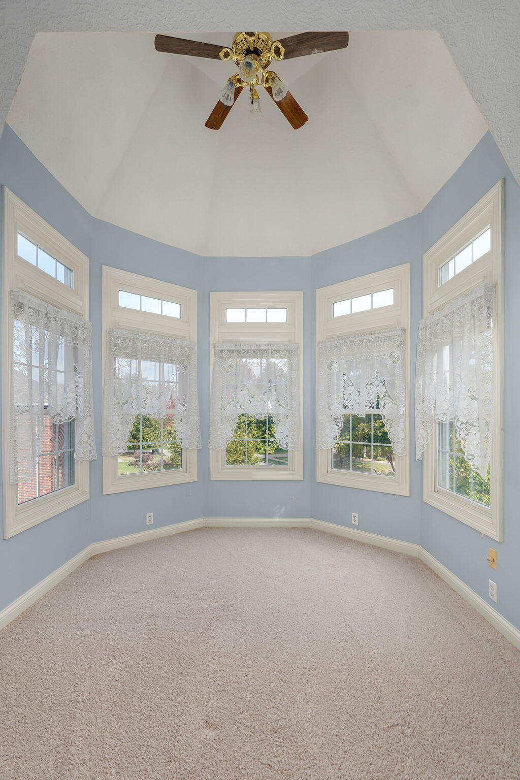 3753 South Forest Avenue Property Photo 53