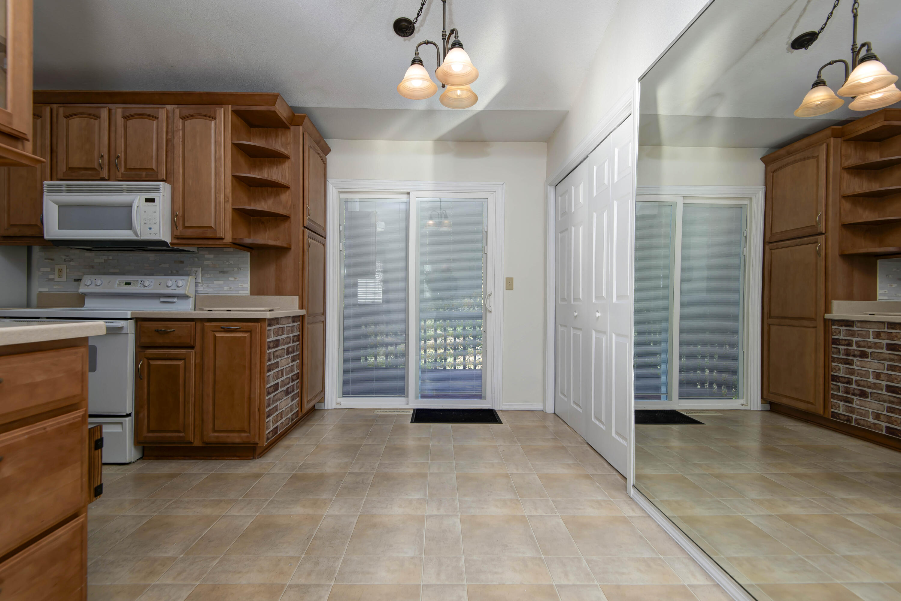 220 Blossom Valley Property Photo 7