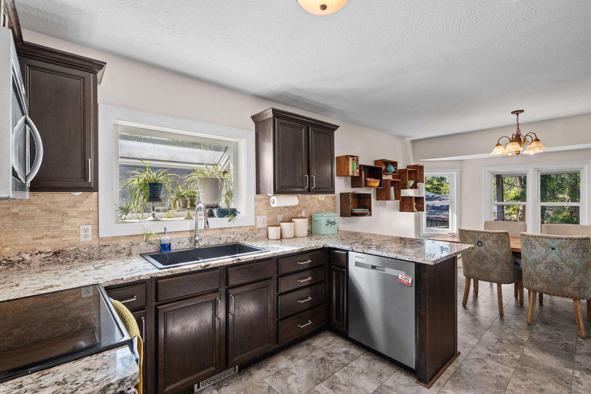 4823 South Louise Road Property Photo 14
