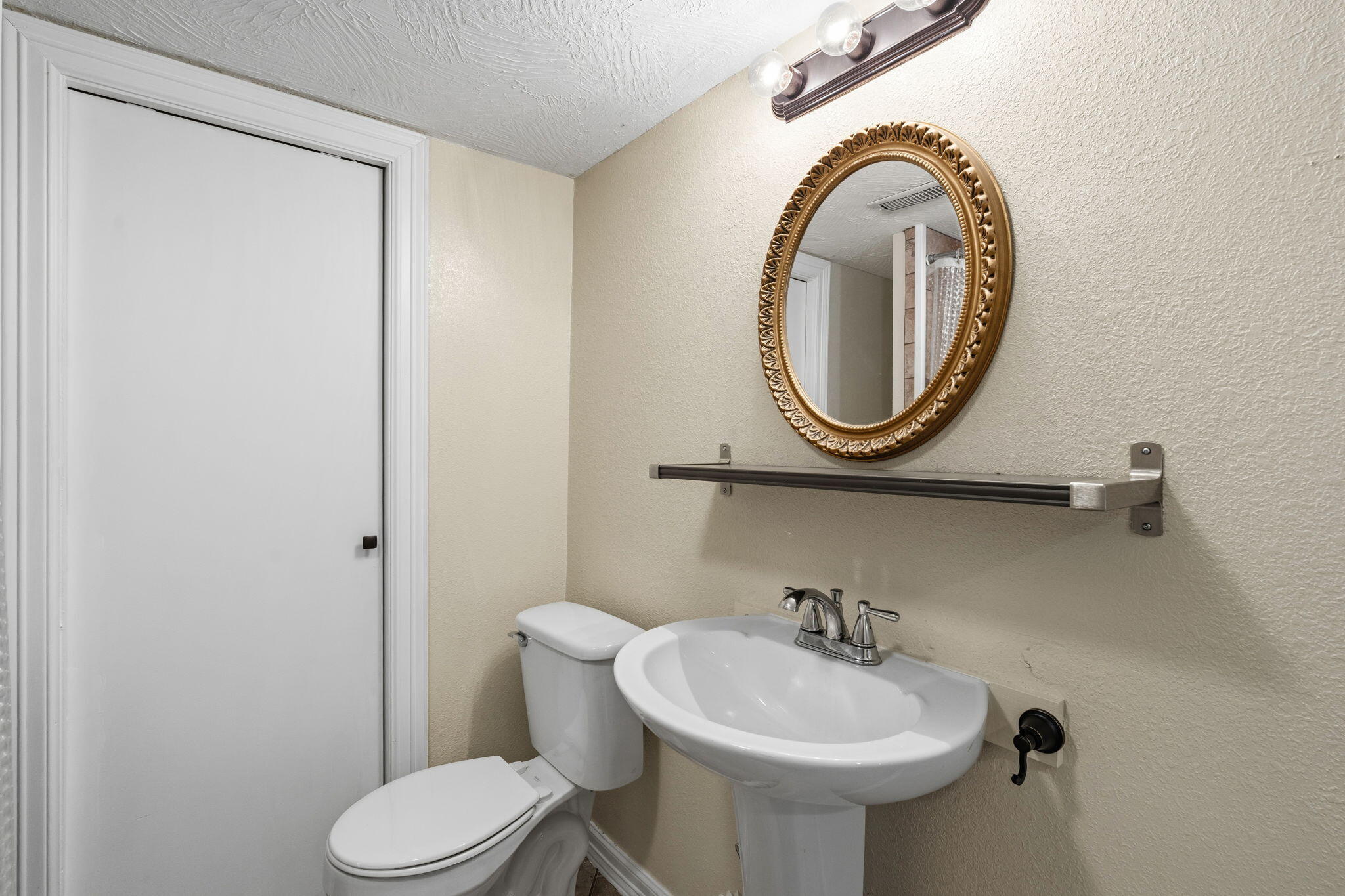 4823 South Louise Road Property Photo 41