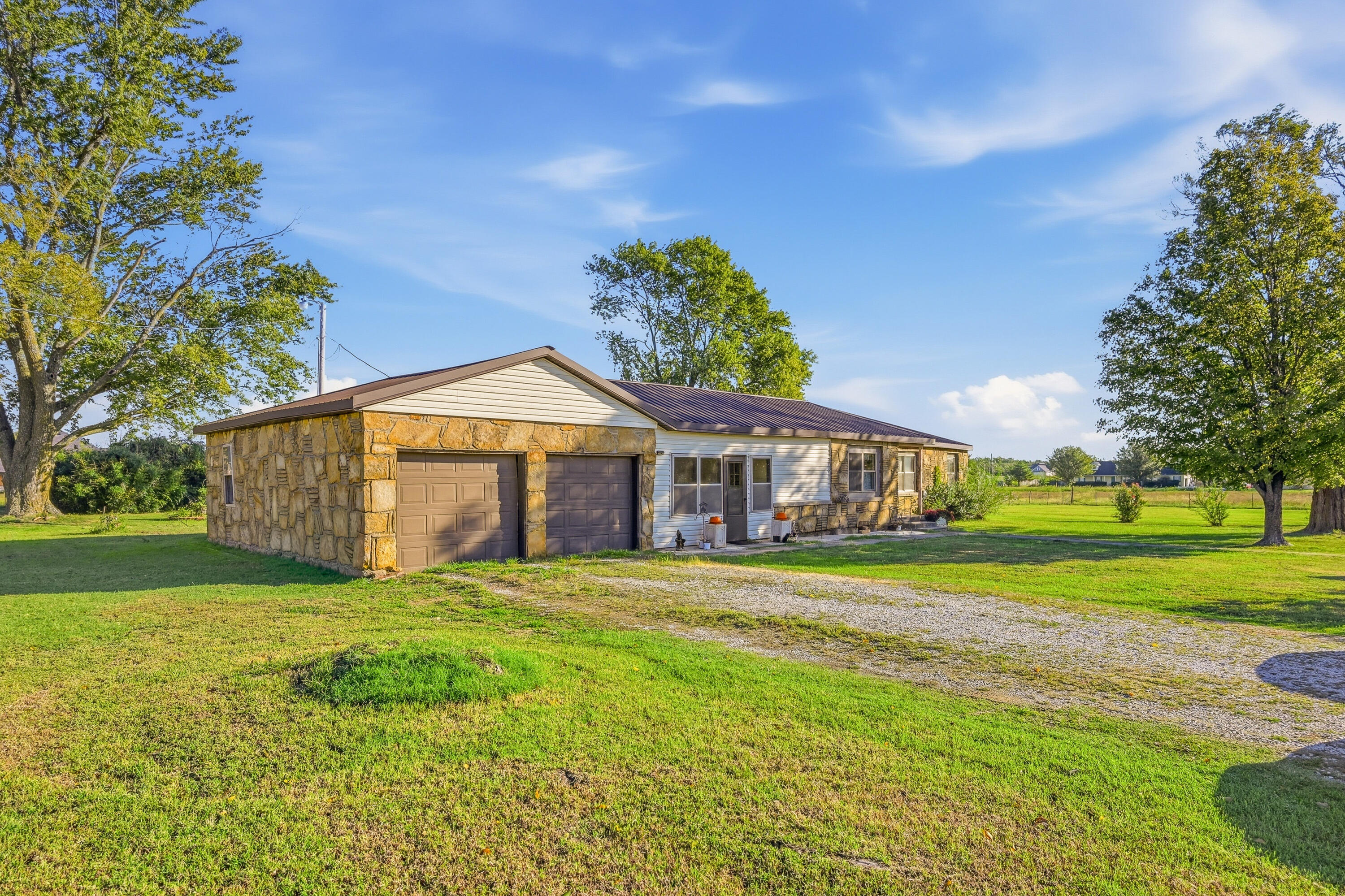 1470 Carver Road Property Photo 1