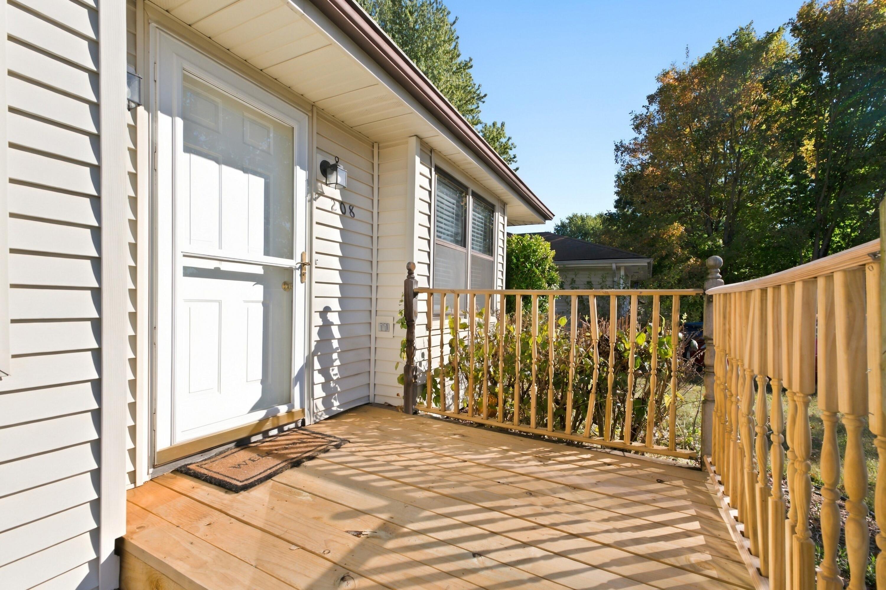 208 Glenn Street Property Photo 2