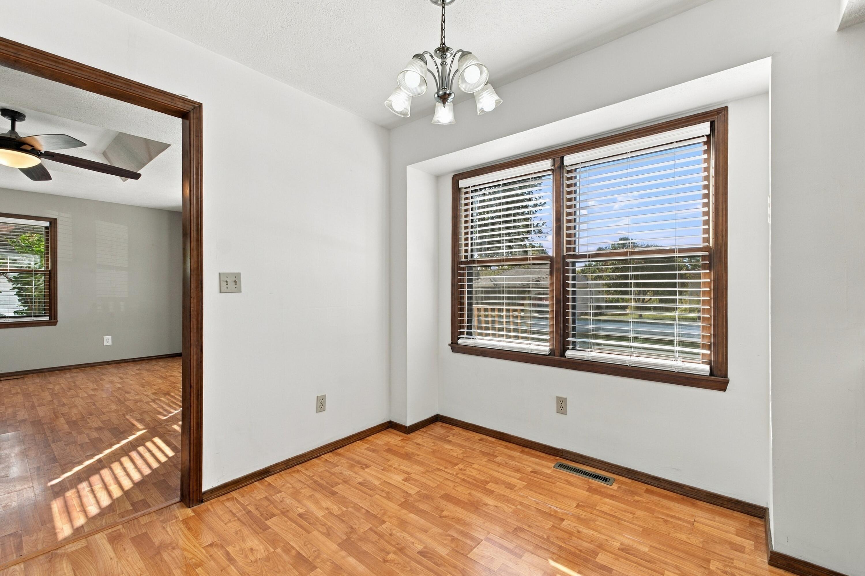 208 Glenn Street Property Photo 11