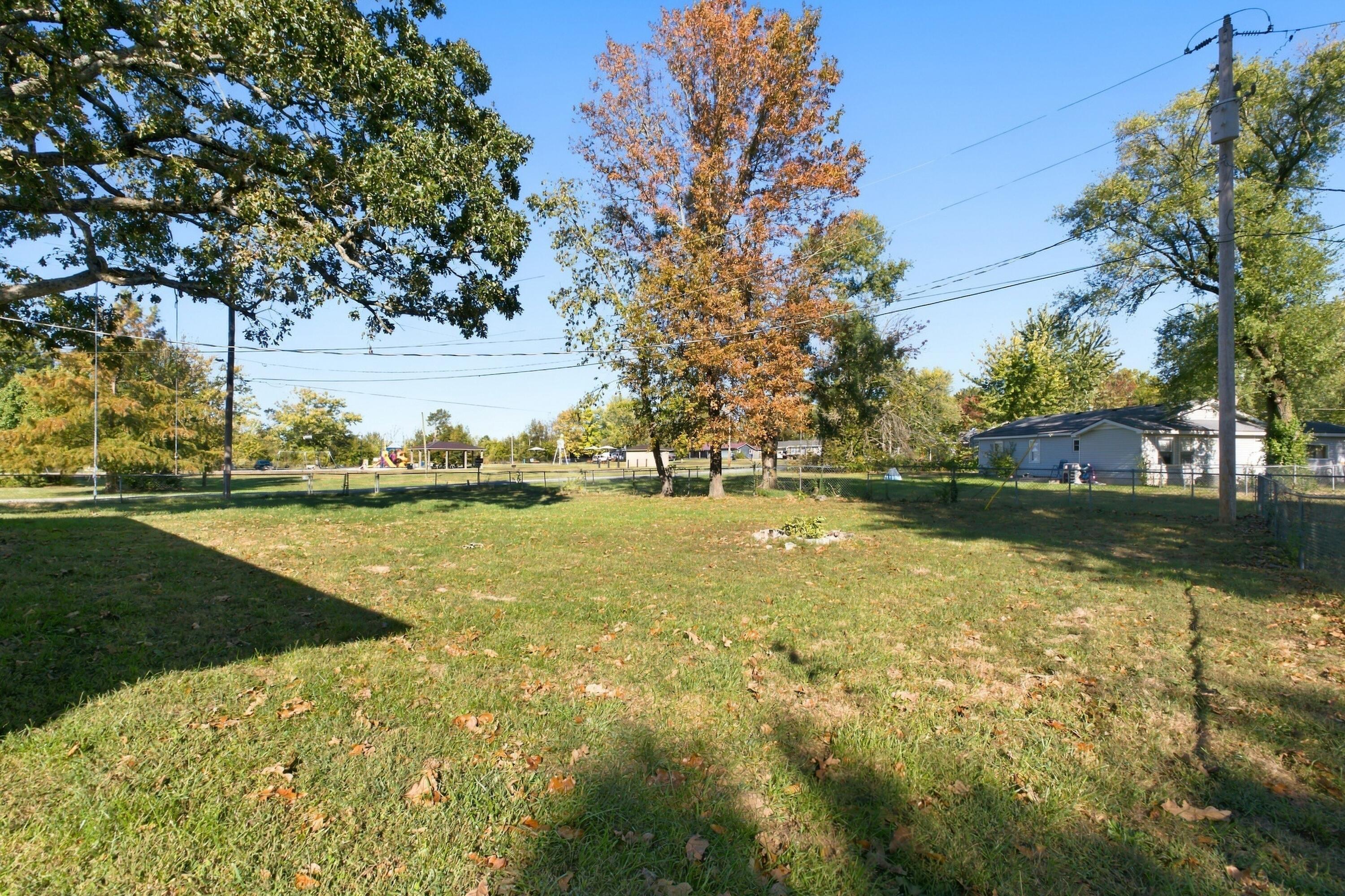 208 Glenn Street Property Photo 18