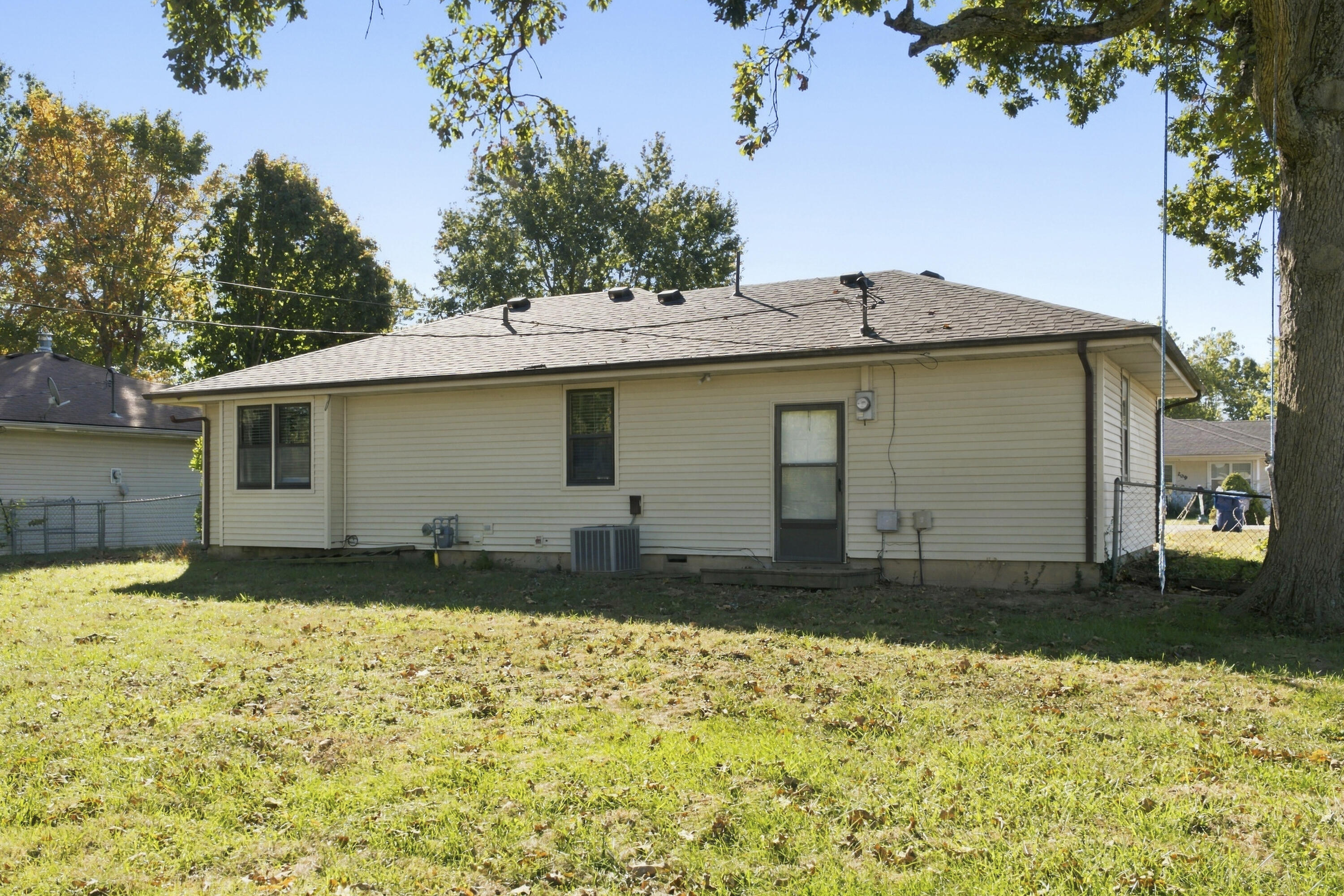 208 Glenn Street Property Photo 21