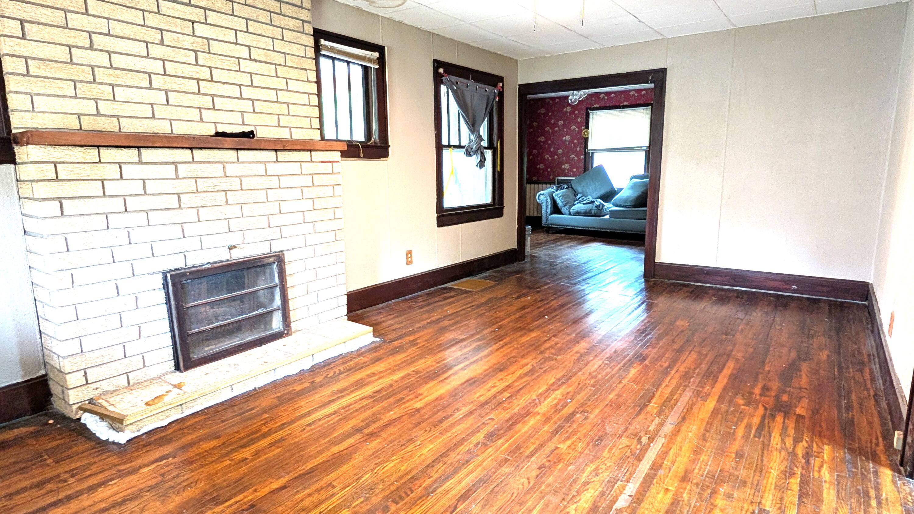 2837 North Grant Avenue Property Photo 2