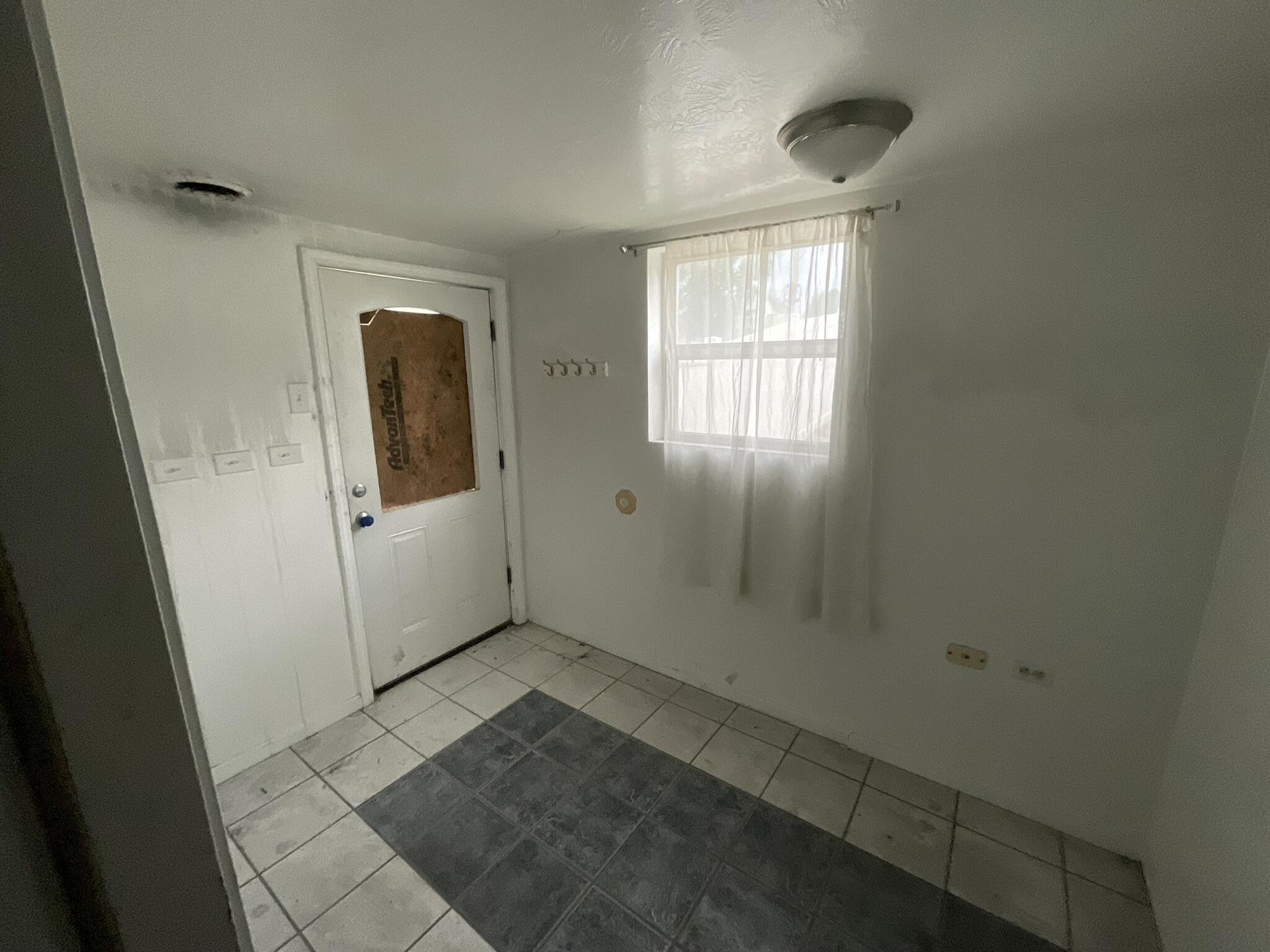 18312 East 752nd Road Property Photo 5