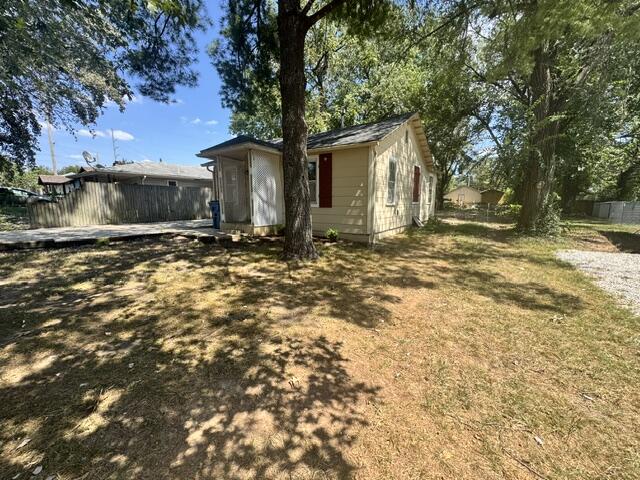 912 North Brown Avenue Property Photo 3