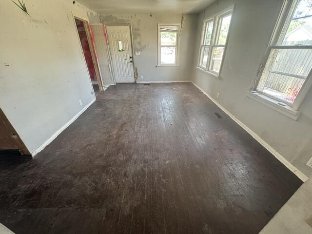 912 North Brown Avenue Property Photo 5