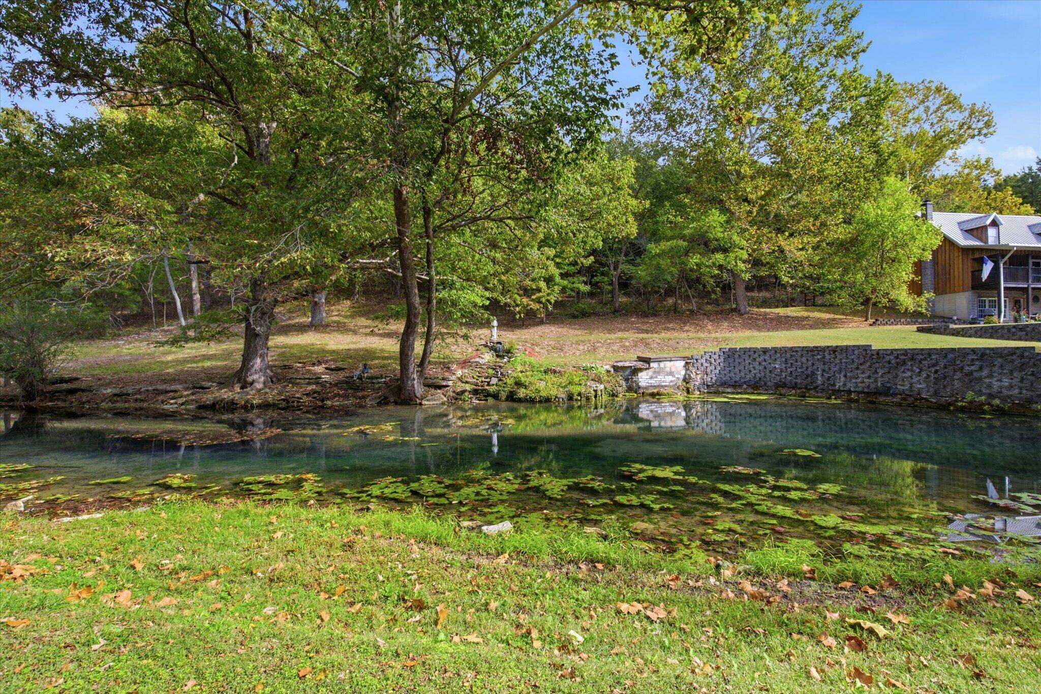 320 Leawood Drive Property Photo 3