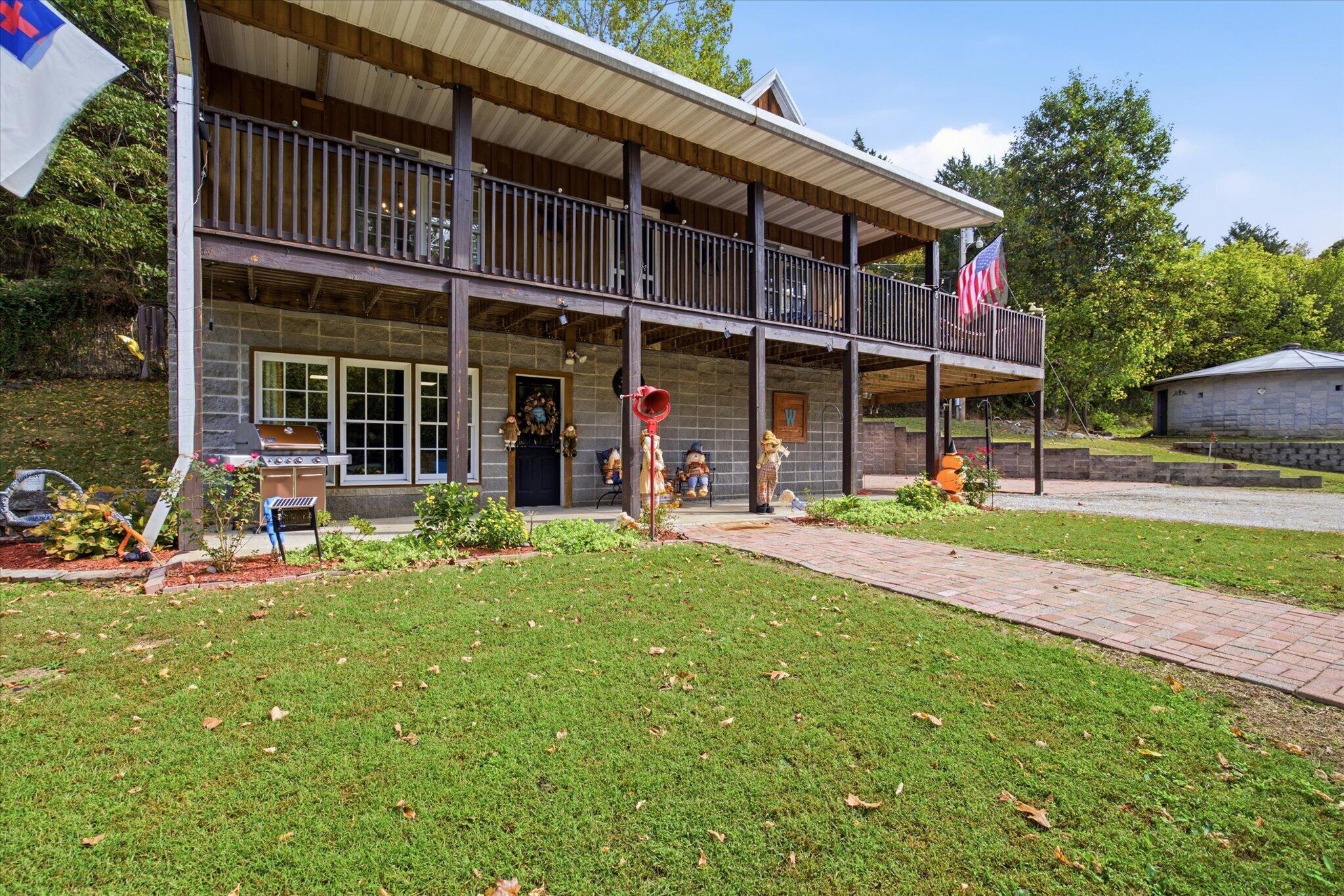 320 Leawood Drive Property Photo 8