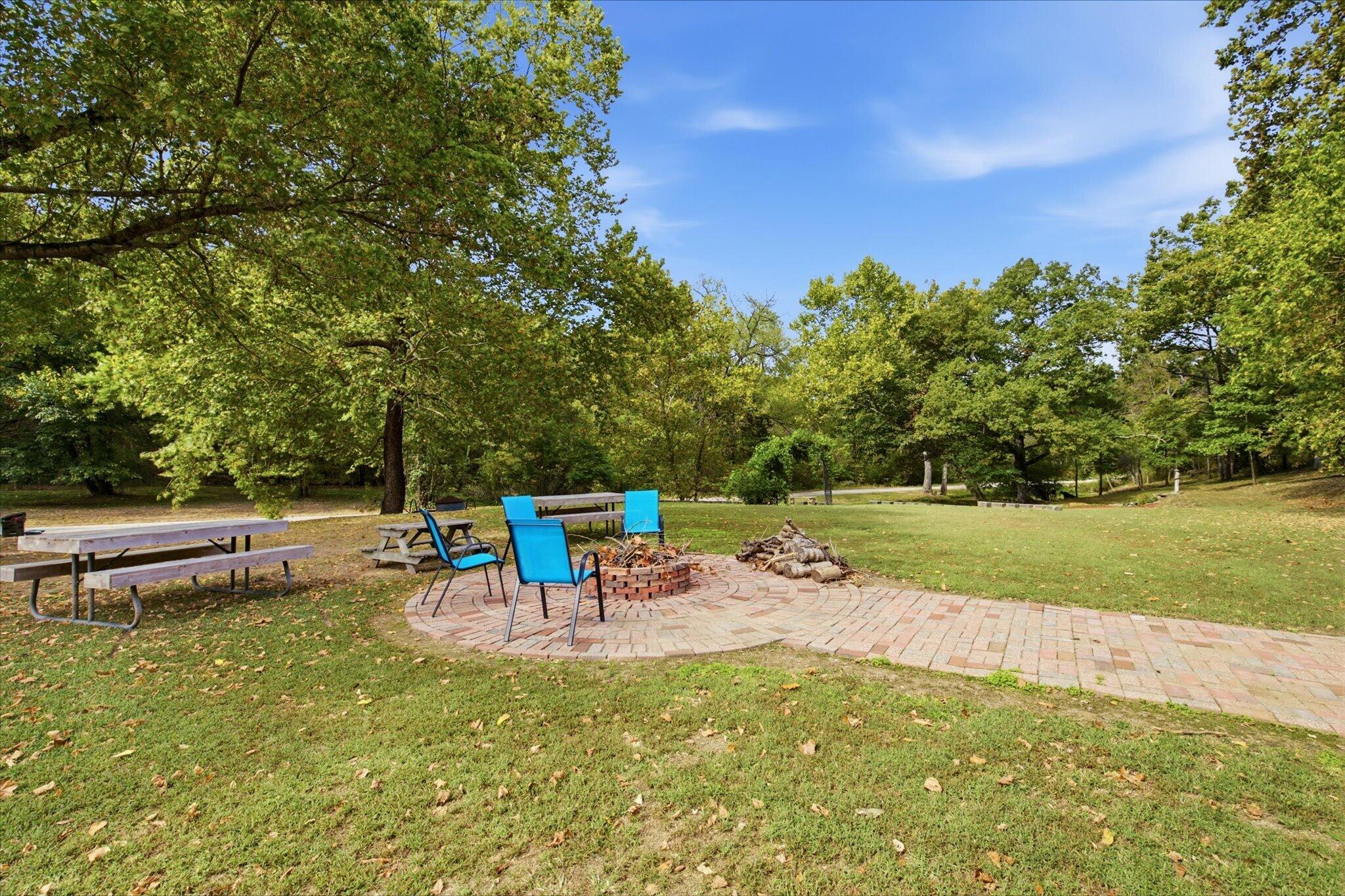 320 Leawood Drive Property Photo 44