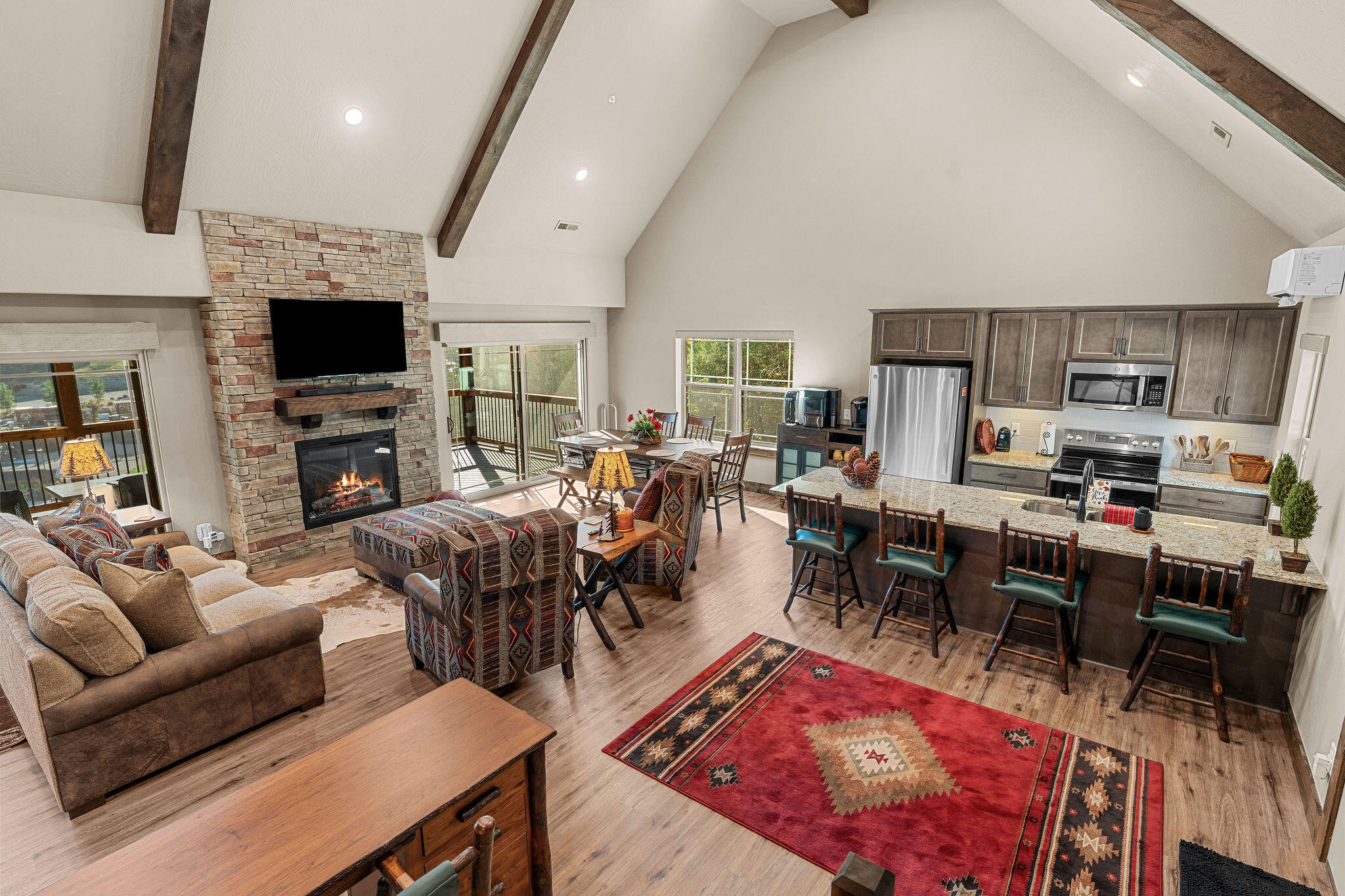 825 Tall Timbers Way Property Photo 3