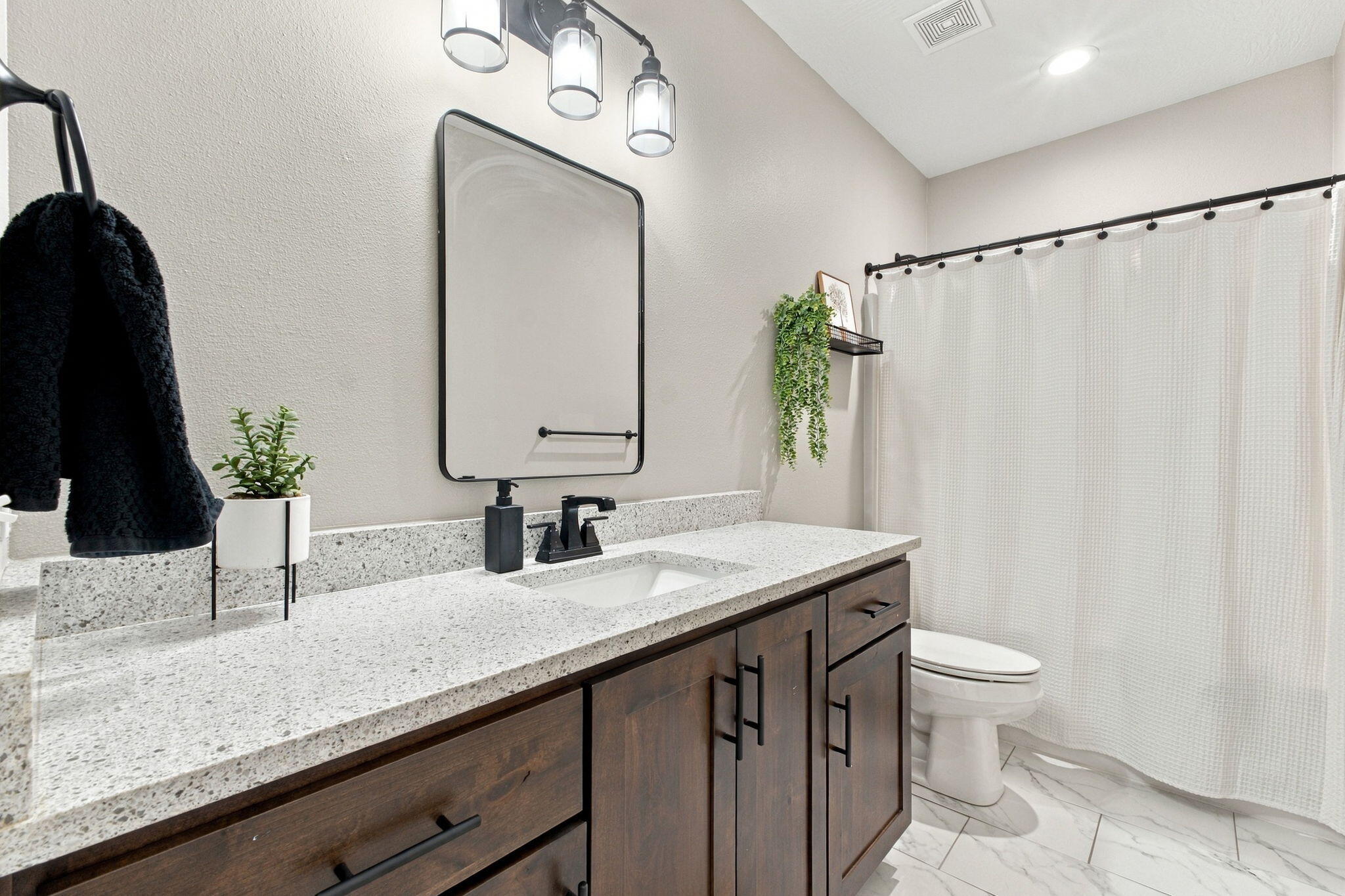 715 North Fox Hill Circle Property Photo 24