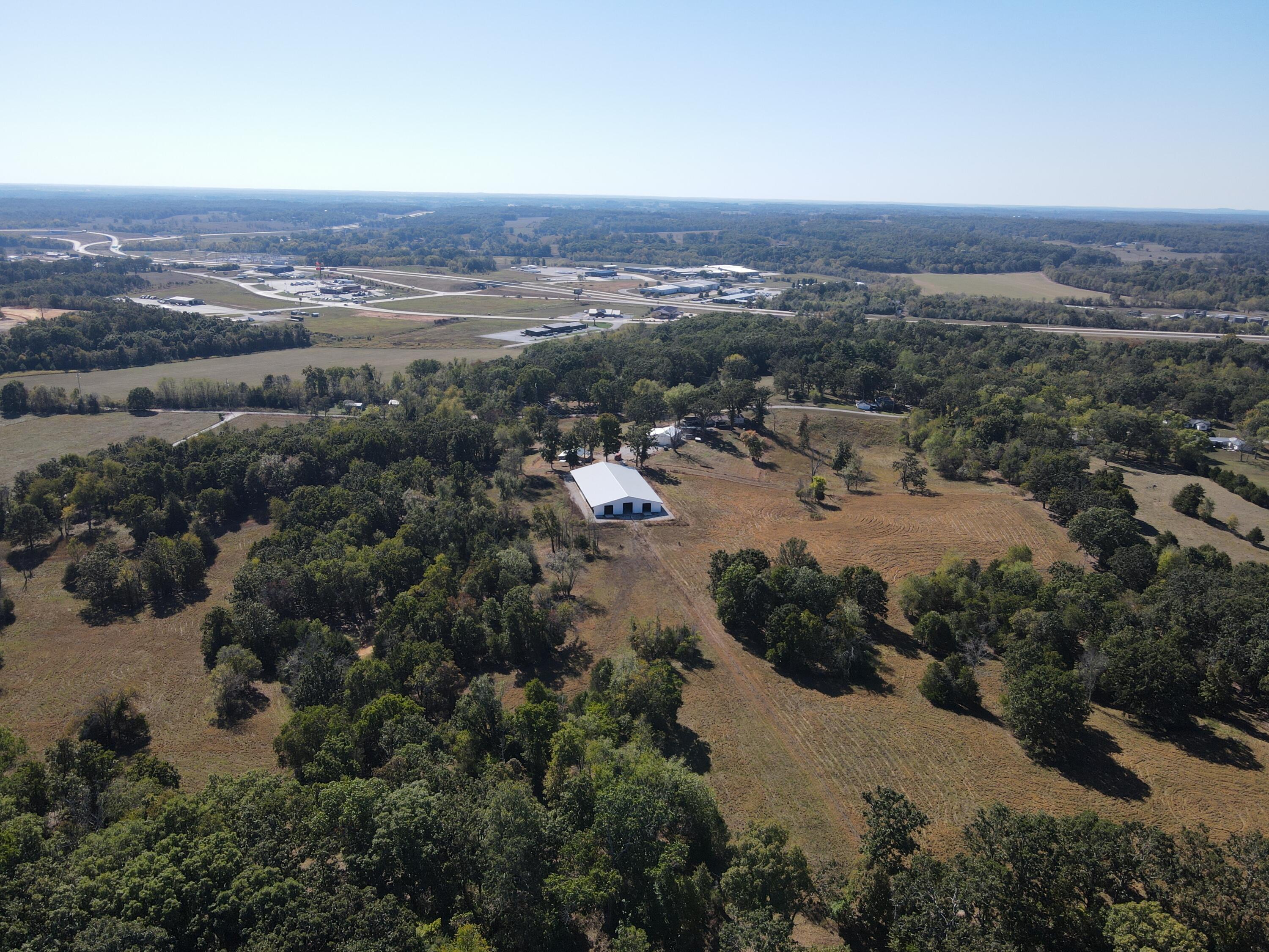 1107 Holloway Drive Property Photo 4