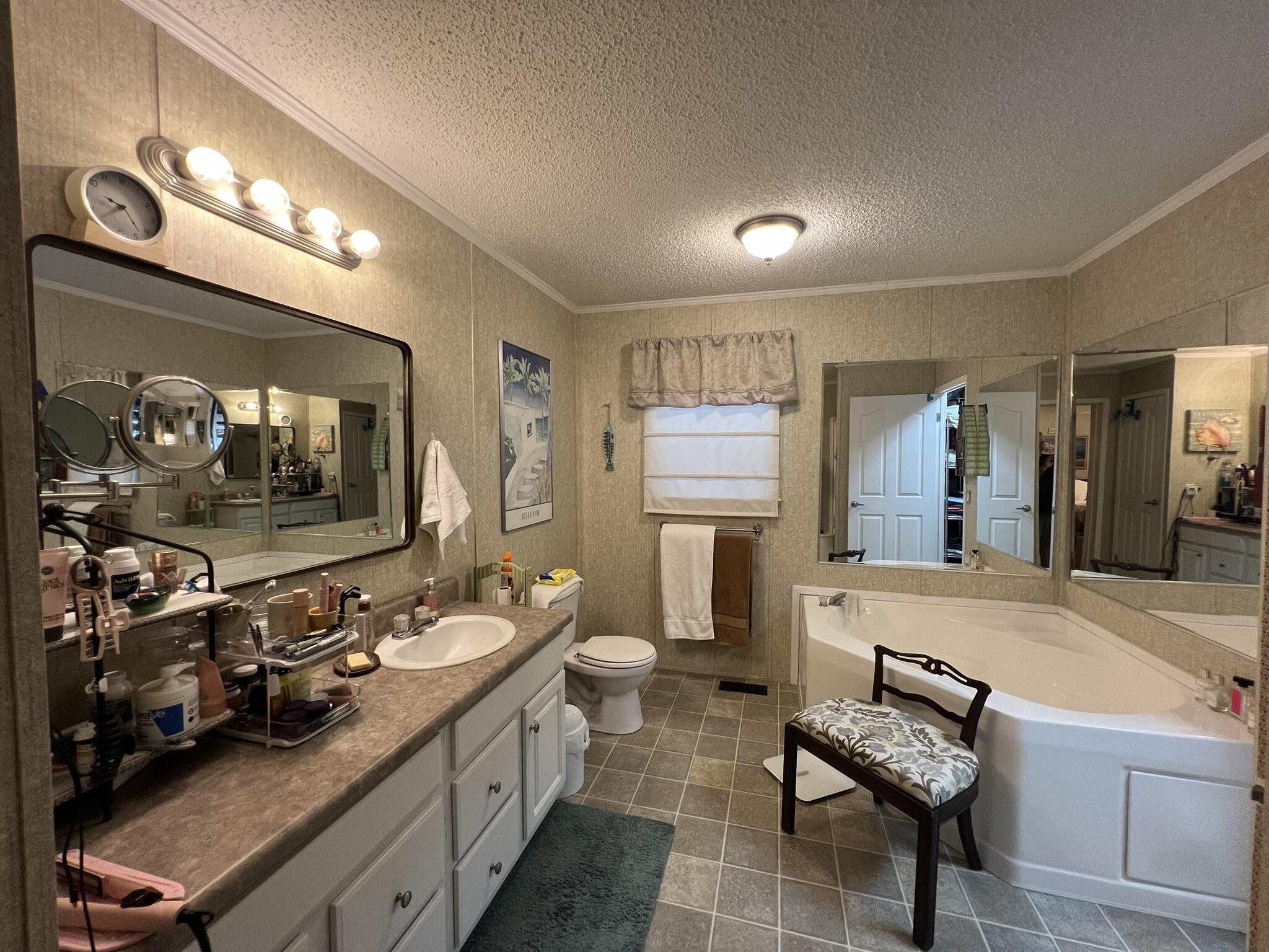 1107 Holloway Drive Property Photo 25