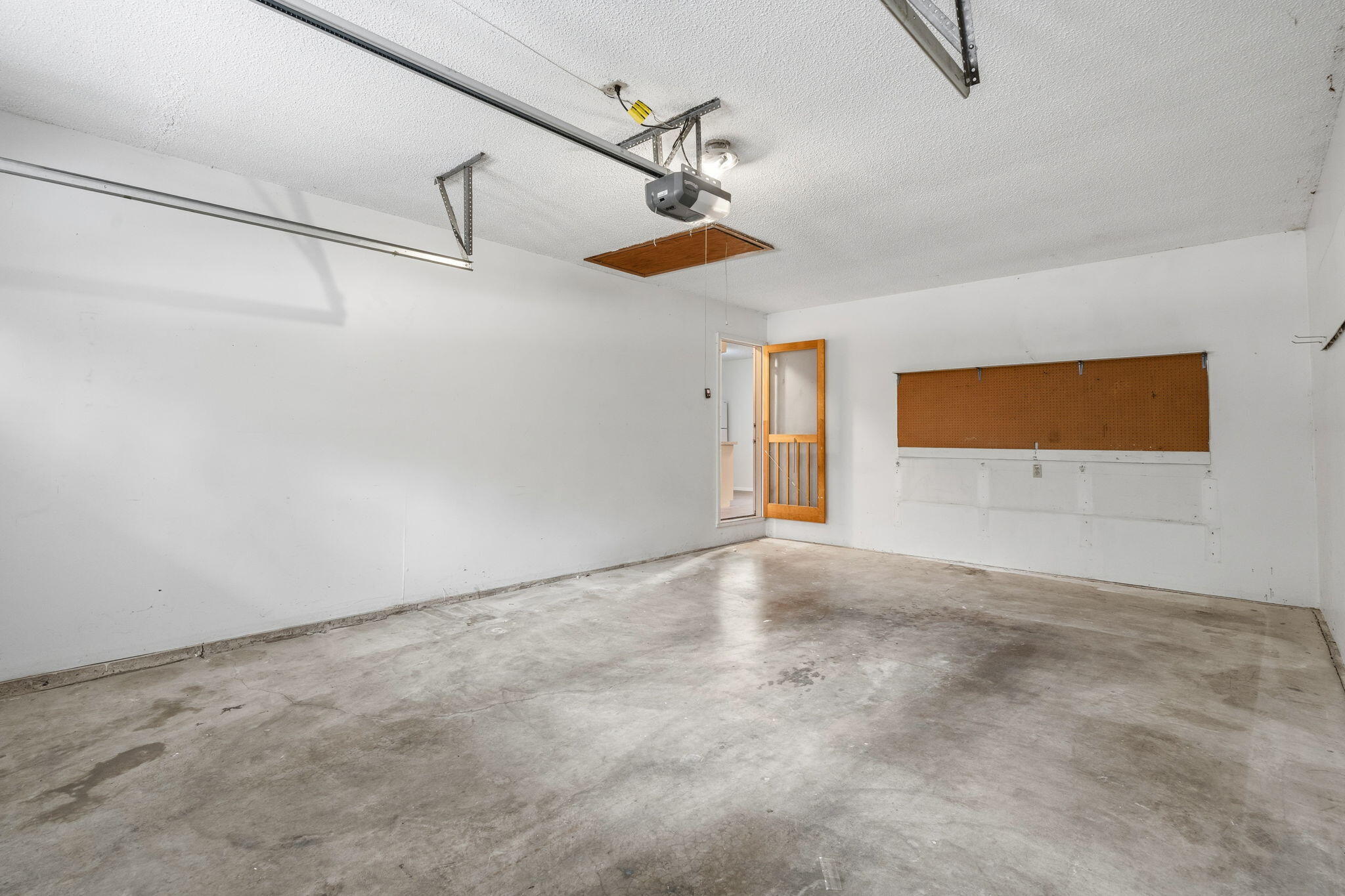 502 West Loren Street Property Photo 20