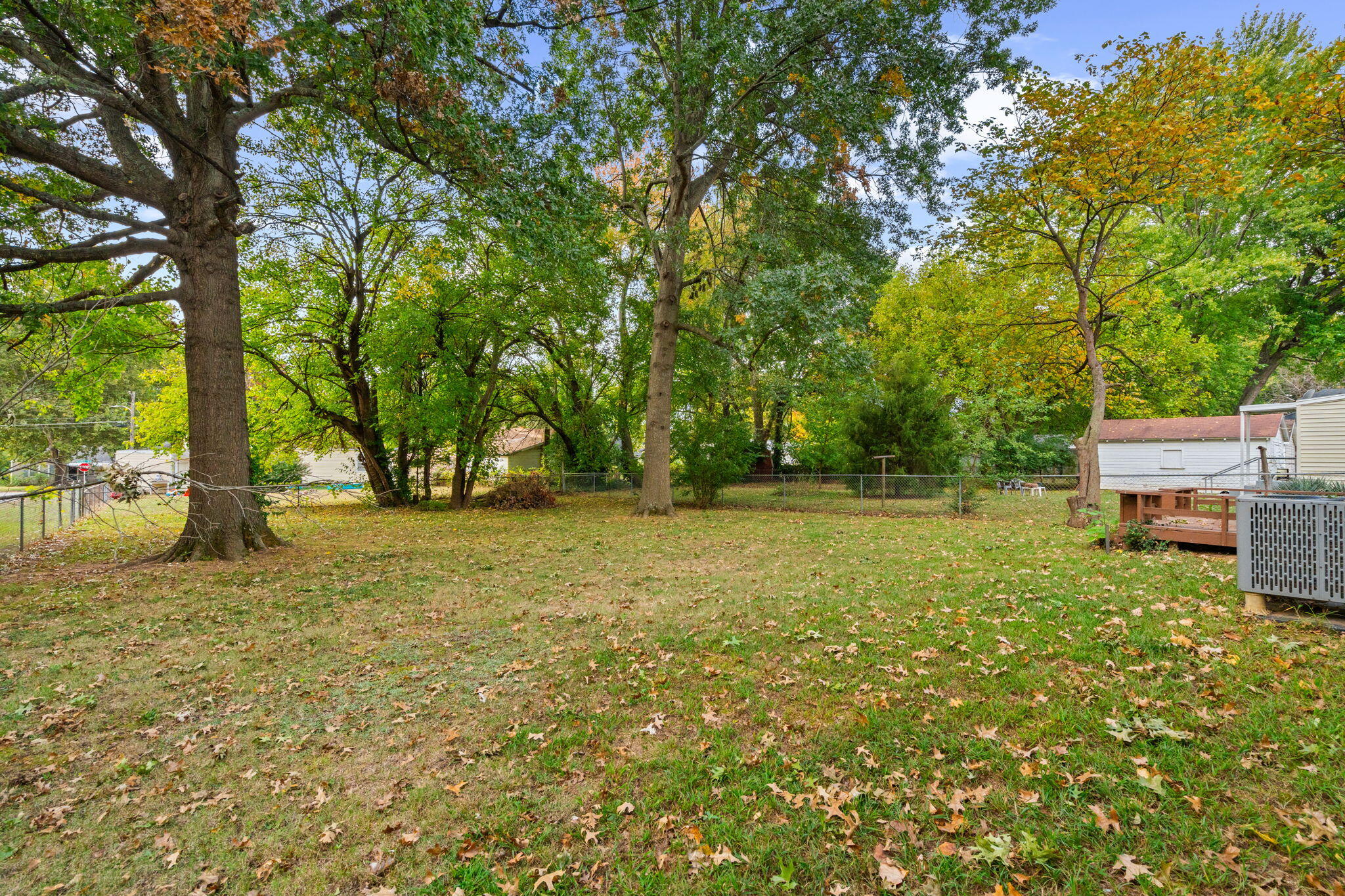 502 West Loren Street Property Photo 22