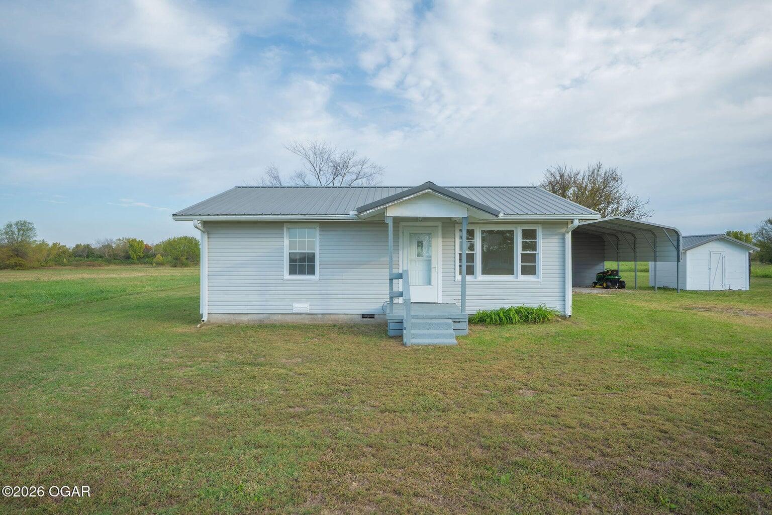 13882 Quince Road Property Photo 1