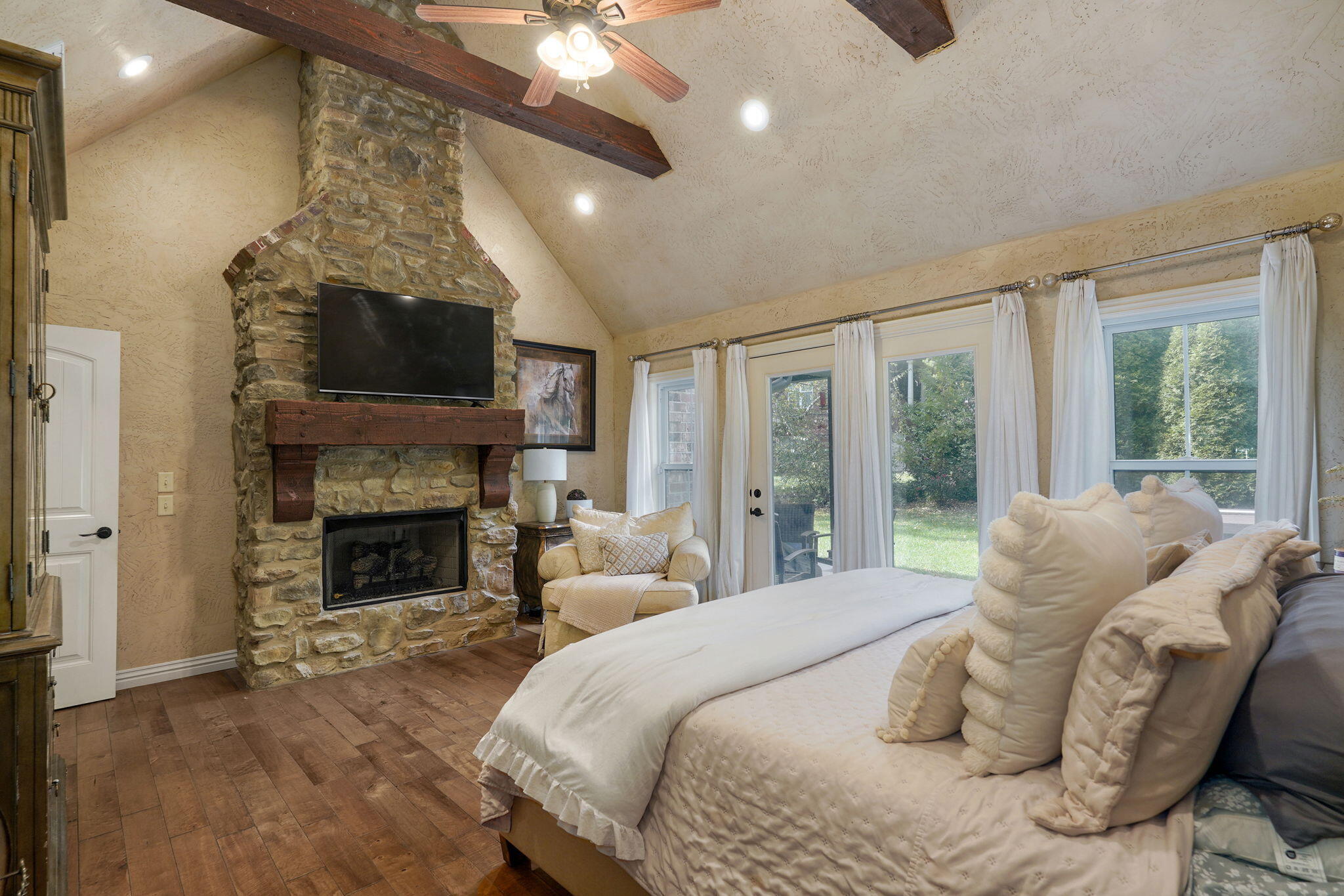 8324 Rolling Hills Drive Property Photo 19