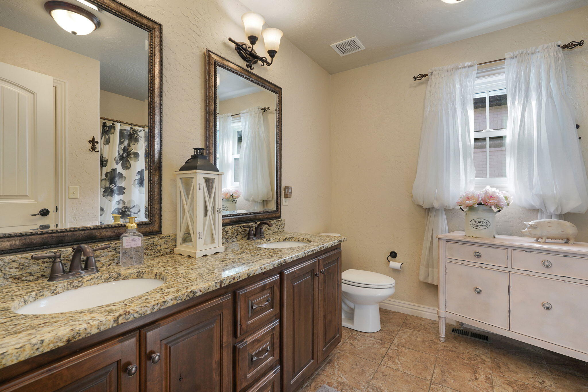 8324 Rolling Hills Drive Property Photo 29
