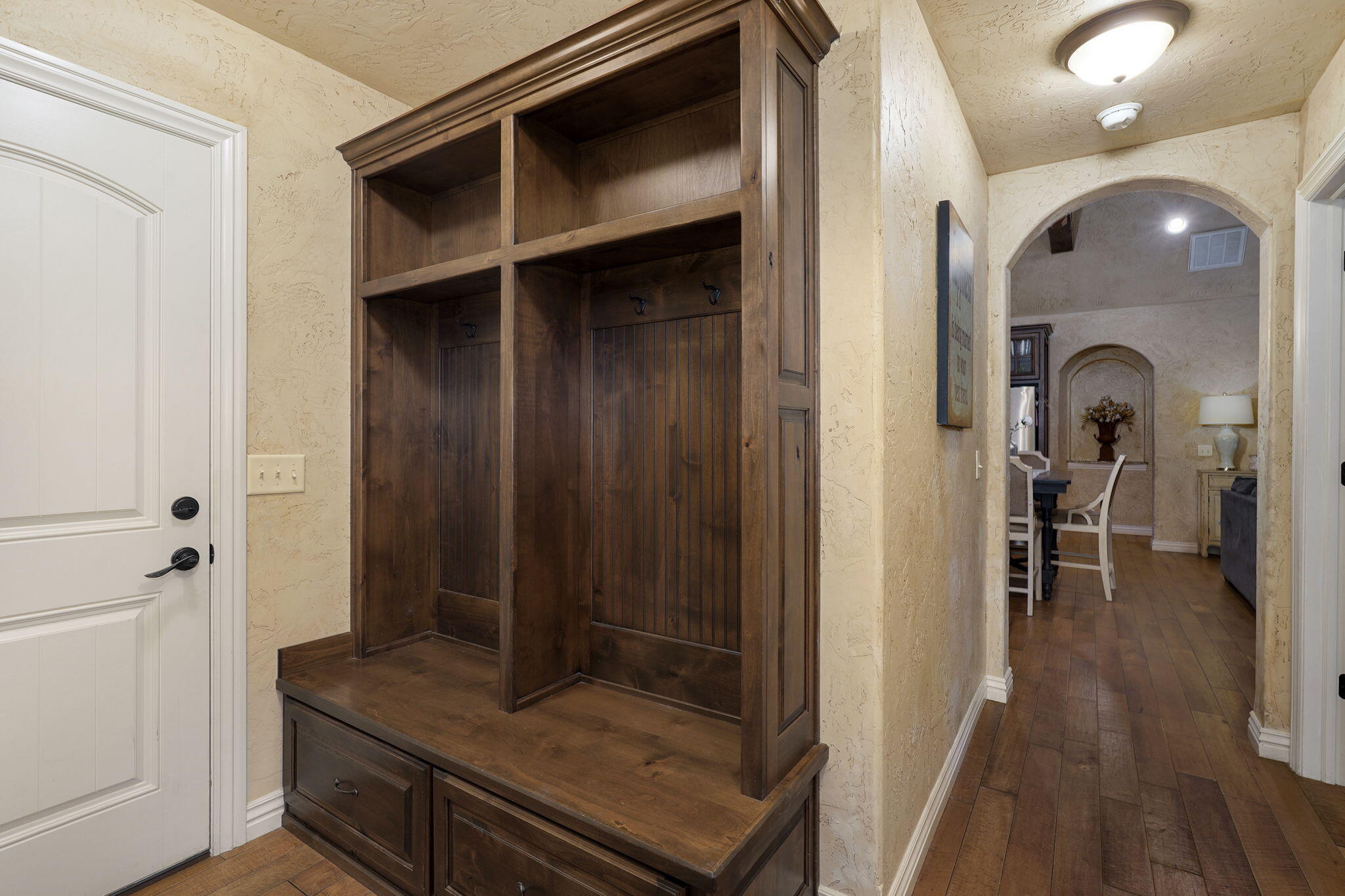8324 Rolling Hills Drive Property Photo 40