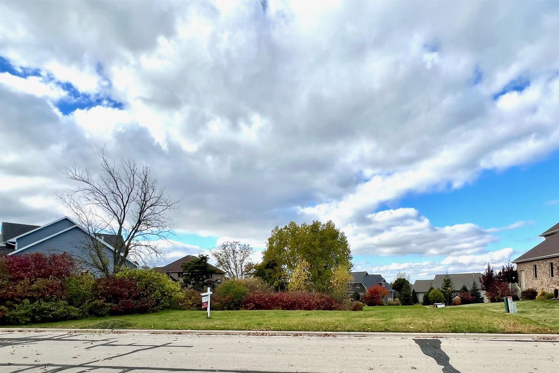1615 SYMPHONY Heights