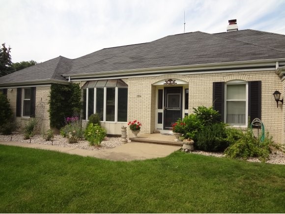 2924 Ridgeway Dr Property Photo 1