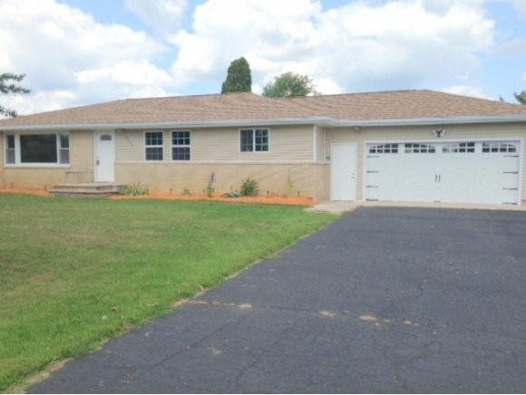 8946 S Chase Property Photo 1