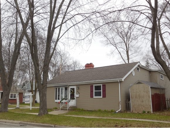 450 N Erie Property Photo 1