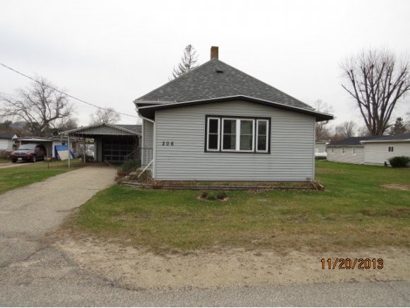 206 Steger Property Photo 1