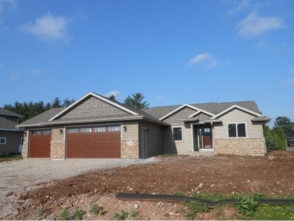1506 Hayden Dr Property Photo 1
