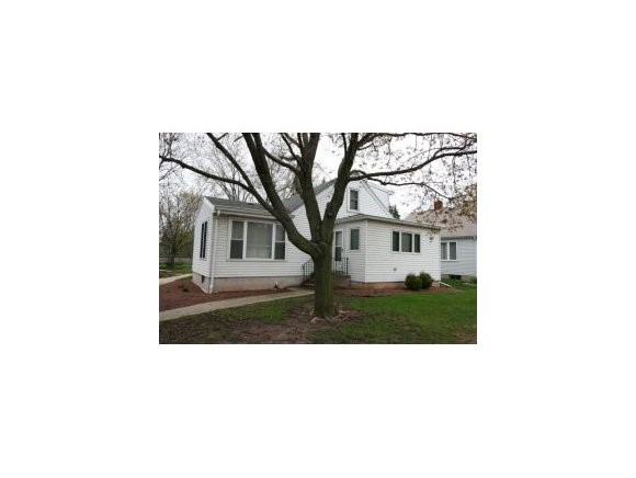 2118 Crary St Property Photo 1