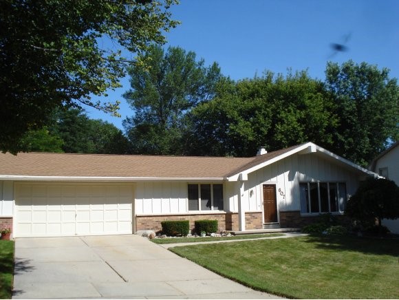 607 Edelweiss Property Photo 1