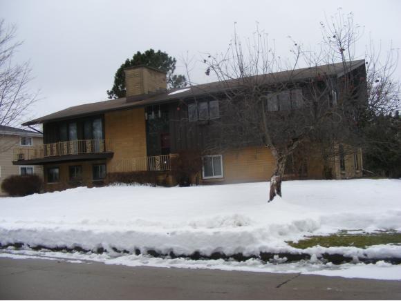 1701 S Mohawk Dr Property Photo 1