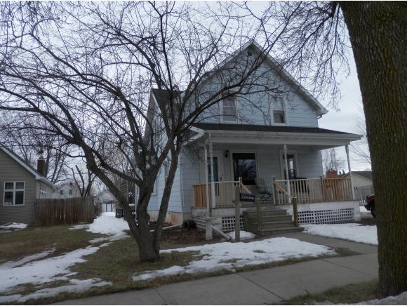907 E Kimberly Ave Property Photo 1